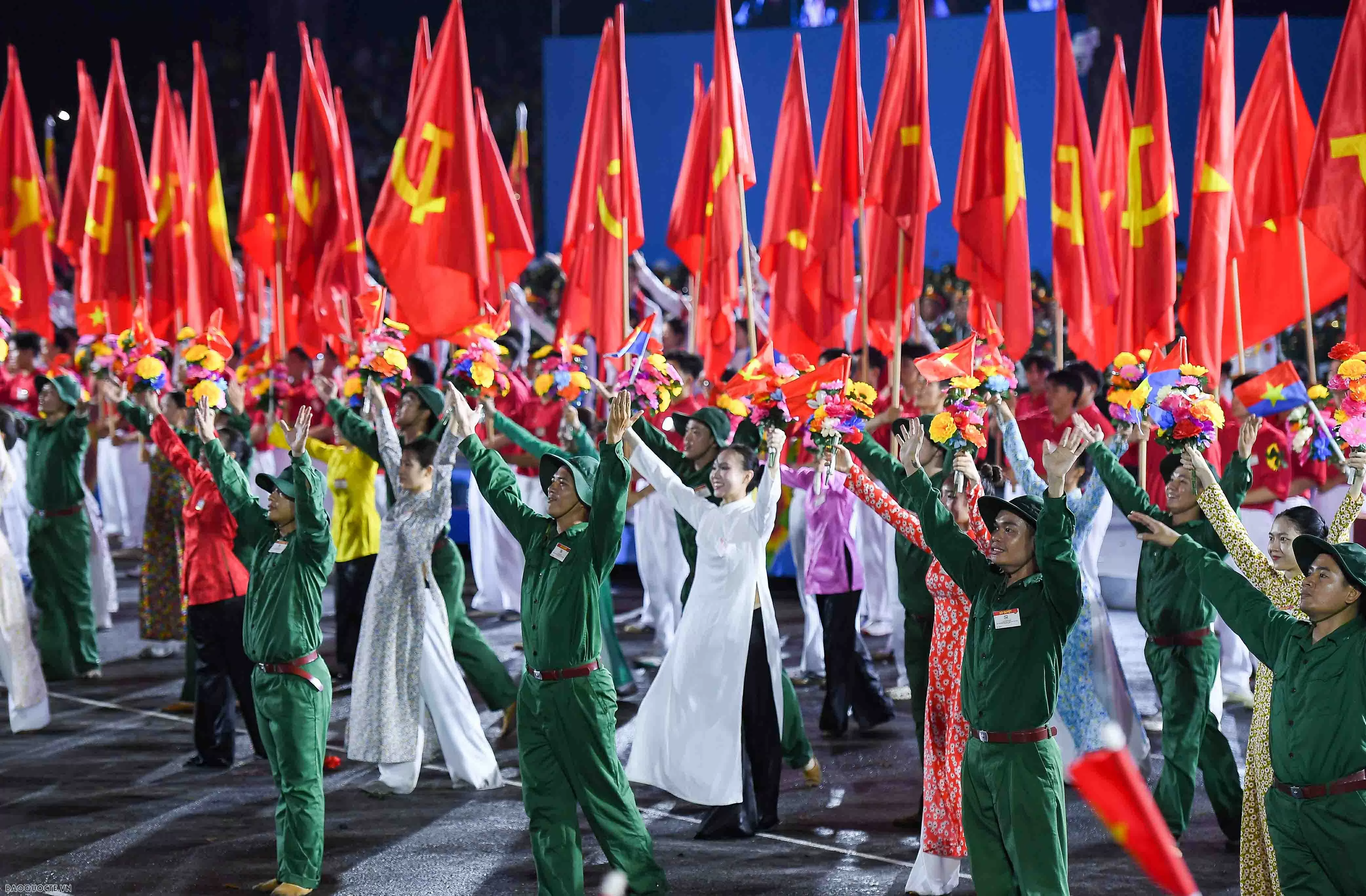 Hình ảnh sơ duyệt kỷ niệm, diễu binh, diễu hành 50 năm Ngày Giải phóng miền Nam thống nhất đất nước