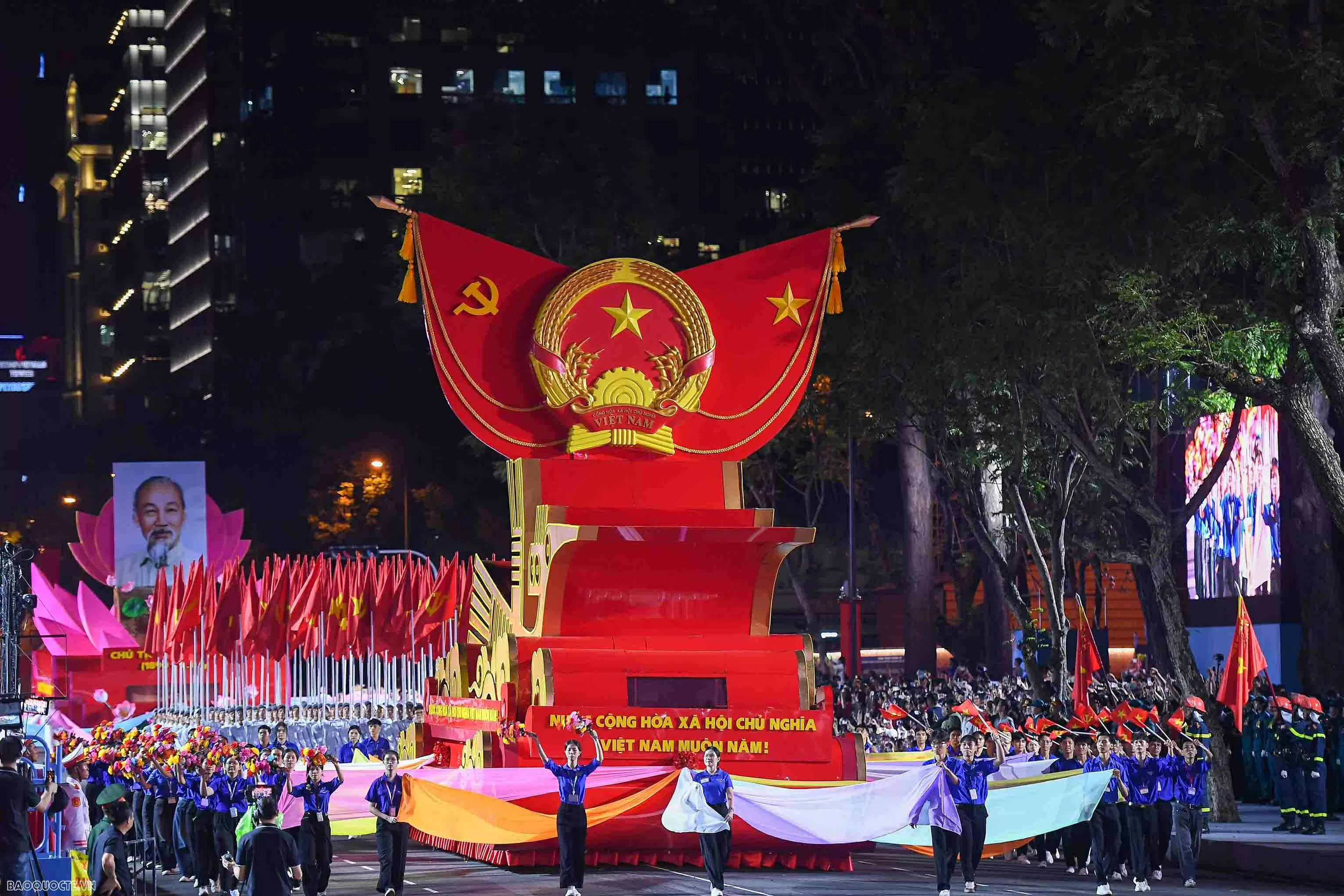 Hình ảnh sơ duyệt kỷ niệm, diễu binh, diễu hành 50 năm Ngày Giải phóng miền Nam thống nhất đất nước