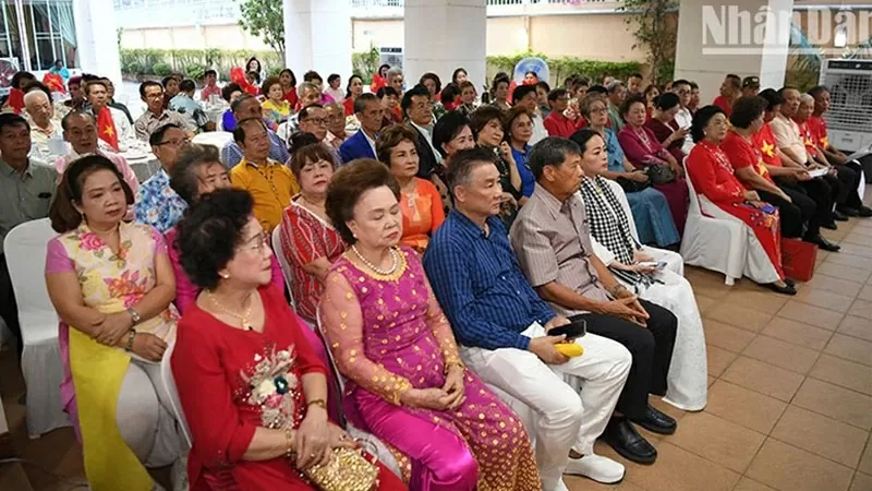 Kỷ niệm 50 năm Ngày Giải phóng miền Nam, thống nhất đất nước tại Khon Kaen, Thái Lan Kỷ niệm 50 năm Ngày Giải phóng miền Nam, thống nhất đất nước tại Khon Kaen, Thái Lan