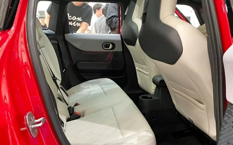 Giá xe MINI Cooper 2025 khởi điểm lần lượt ở mức 2,099 tỷ đồng Giá xe MINI Cooper 2025 khởi điểm lần lượt ở mức 2,099 tỷ đồng