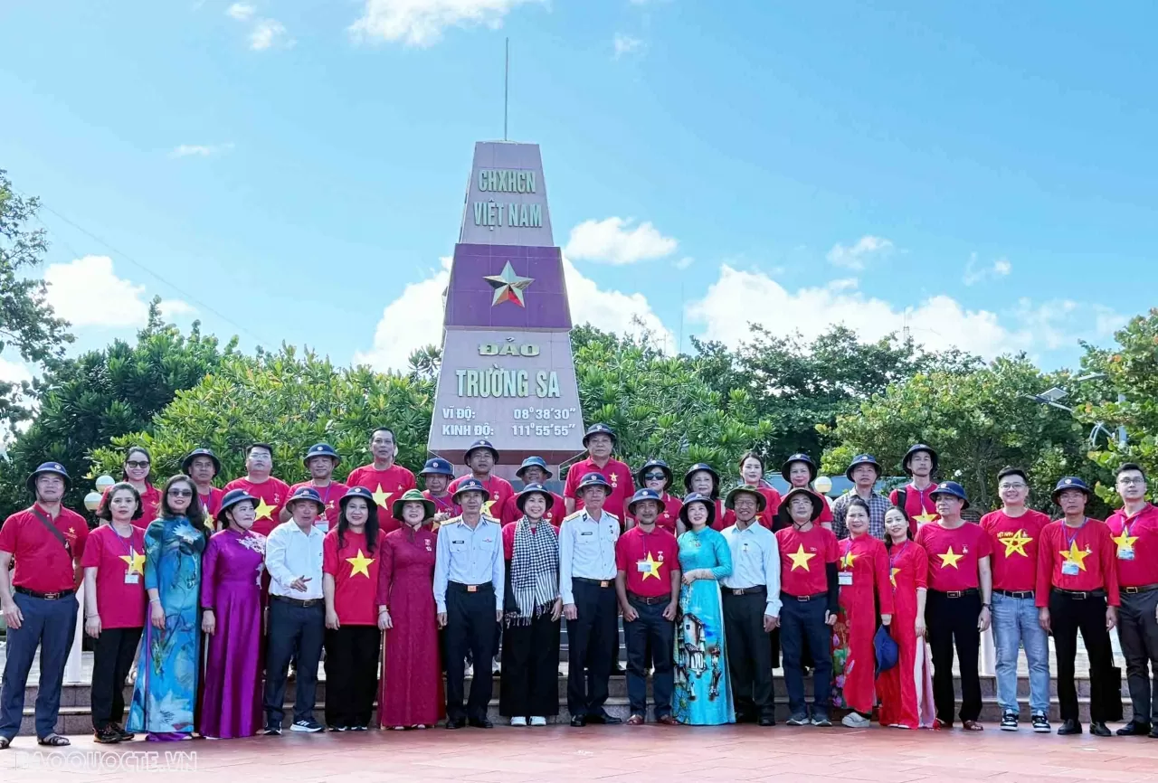 Đoàn công tác số 13 - 'chuyến tàu Đại đoàn kết dân tộc'
