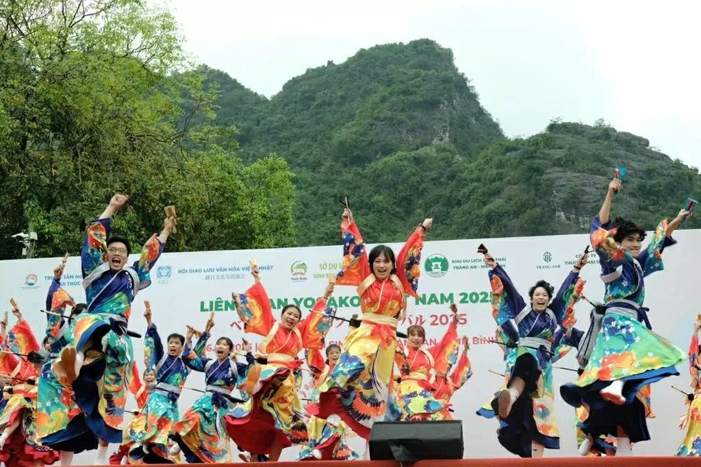 Lần đầu tiên Liên hoan Yosakoi được tổ chức ở Ninh Bình