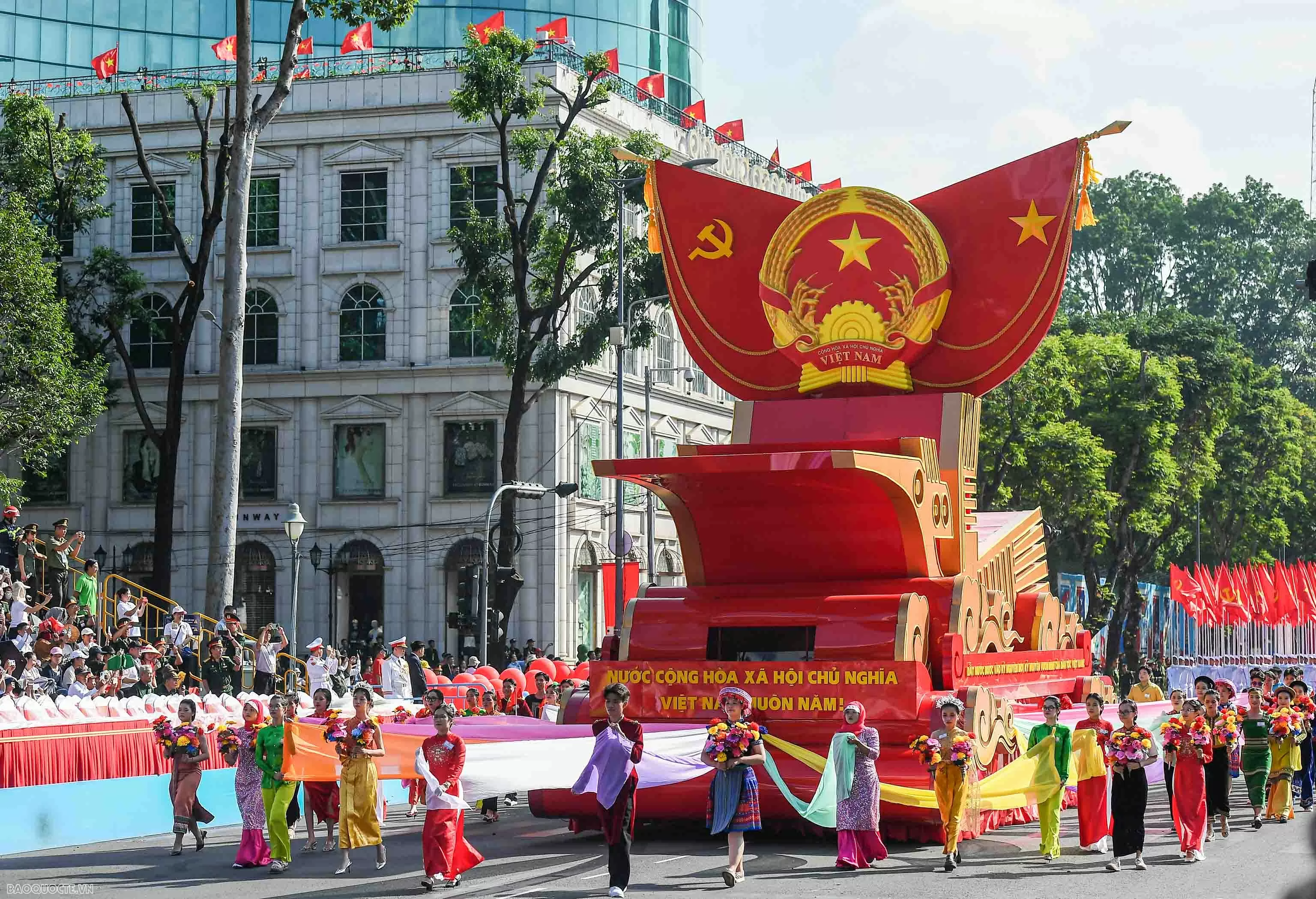 Đột phá để vươn mình Xây dựng Nhà nước pháp quyền XHCN Việt Nam: Đột phá để vươn mình