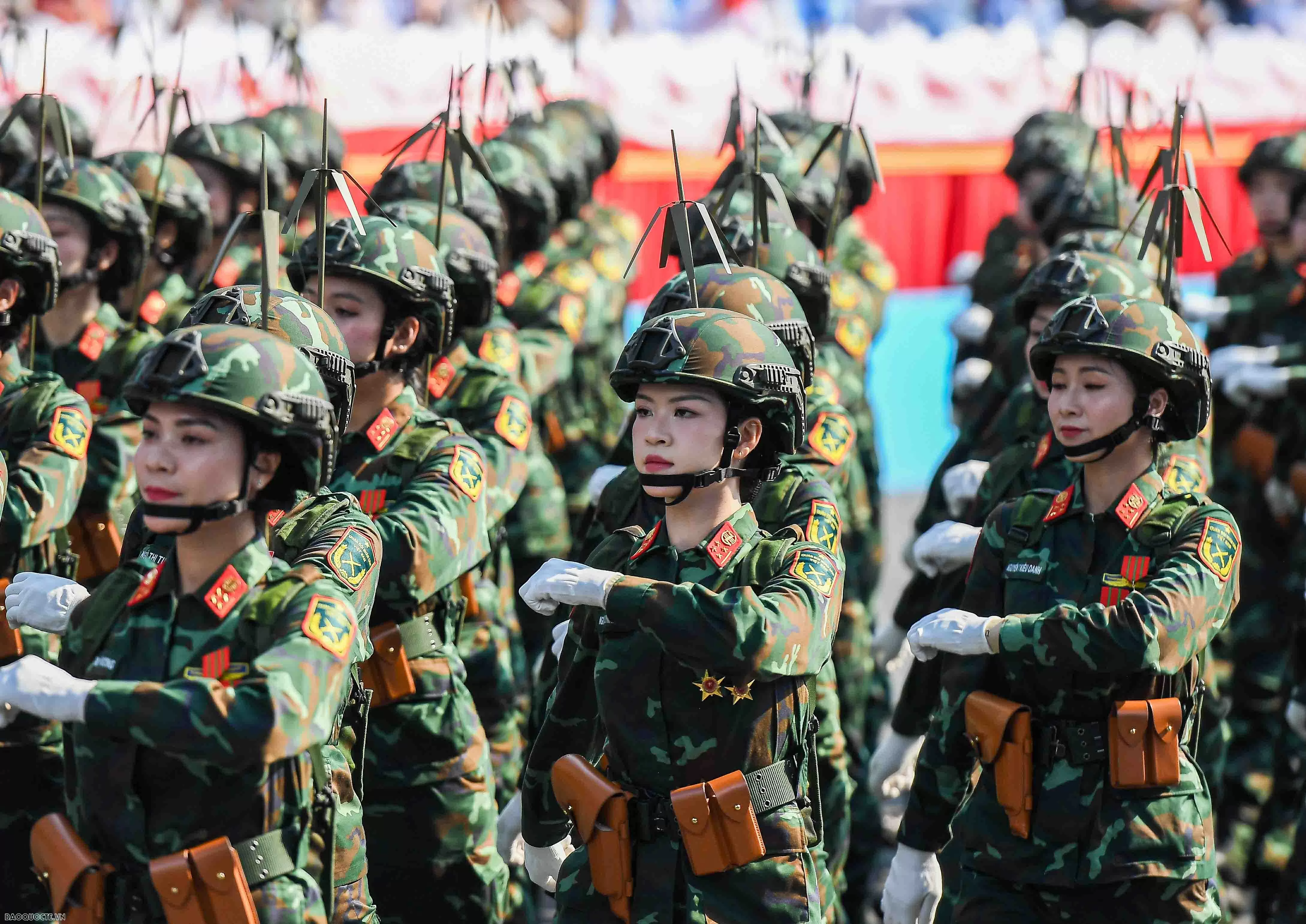 Bắt đầu chương trình diễu binh, diễu hành kỷ niệm 50 năm Ngày Giải phóng miền Nam thống nhất đất nước