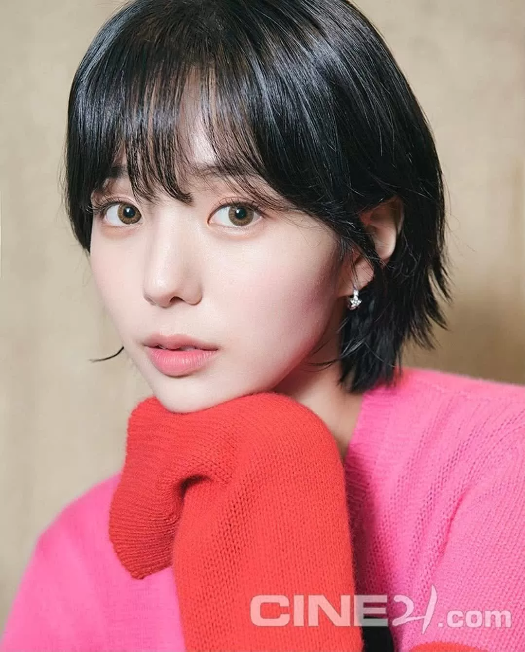 Không phải Song Hye Kyo hay Son Ye Jin, mỹ nhân đẹp nhất Hàn Quốc 2025 là ai?