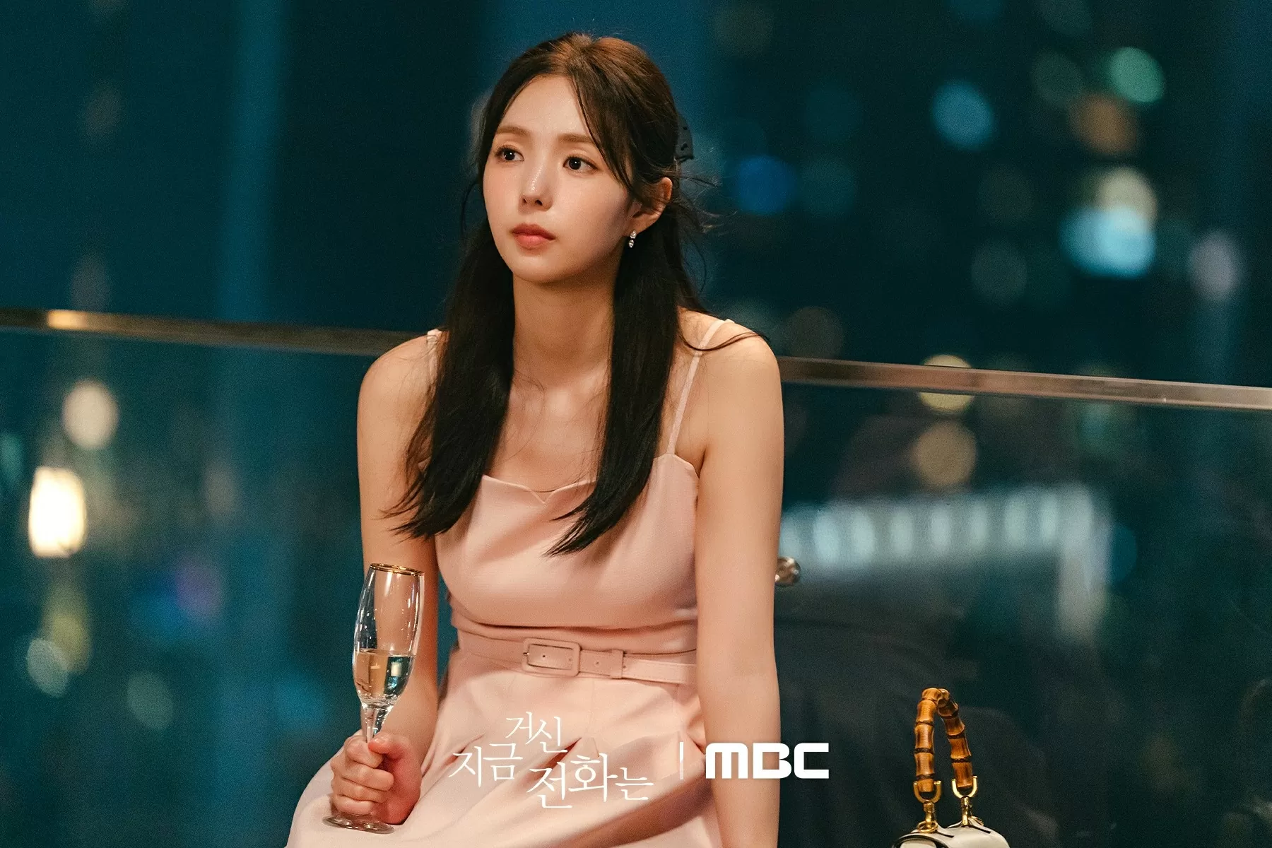 Không phải Song Hye Kyo hay Son Ye Jin, mỹ nhân đẹp nhất Hàn Quốc 2025 là ai?