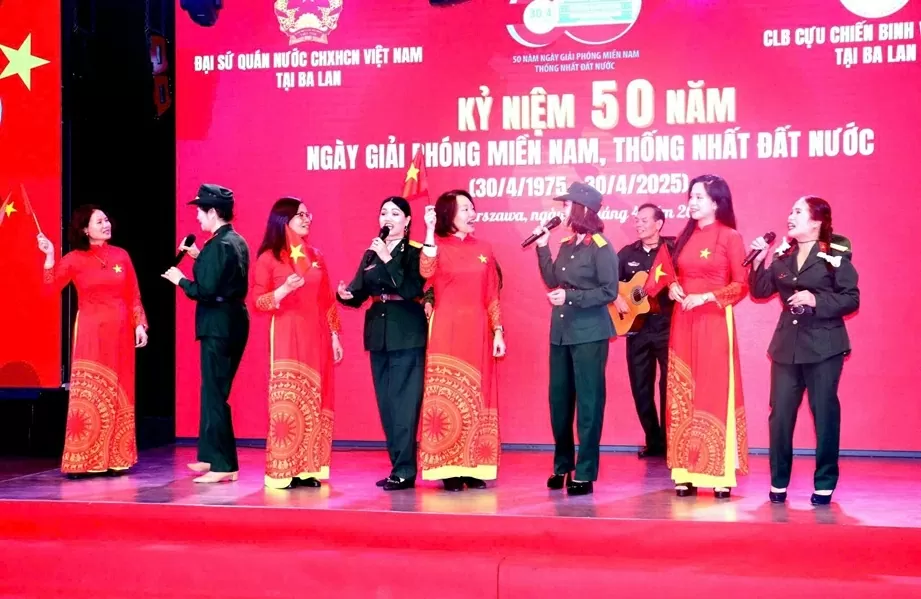 50 năm Ngày Giải phóng miền Nam, thống nhất đất nước: Vun đắp niềm tự hào của cộng đồng người Việt Nam tại Ba Lan 50 năm Ngày Giải phóng miền Nam, thống nhất đất nước: Vun đắp niềm tự hào của cộng đồng người Việt Nam tại Ba Lan