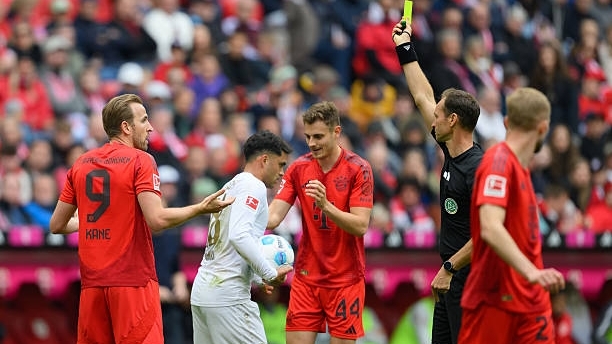 Harry Kane bị treo giò ở trận quyết định chức vô địch Bundesliga