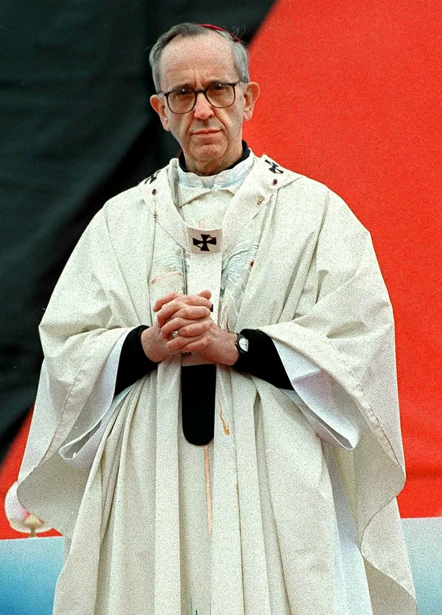 Năm 2001, Francis được Giáo hoàng Gioan Phaolô II phong làm Hồng y. (Nguồn: AFP)