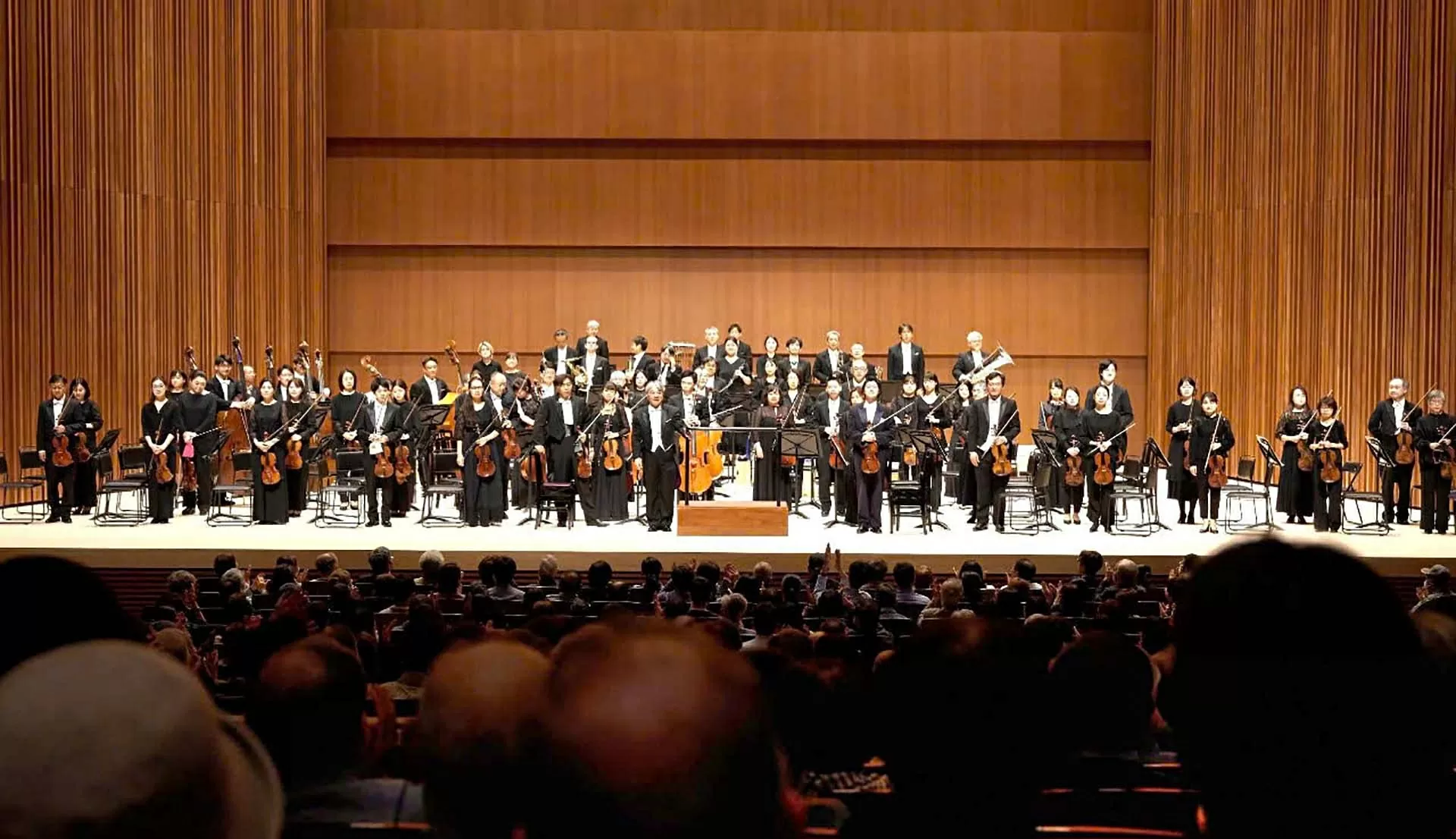 Hòa nhạc giao hưởng hữu nghị Việt Nam-Nhật Bản nhân dịp kỷ niệm 50 năm Ngày Giải phóng miền Nam, thống nhất đất nước