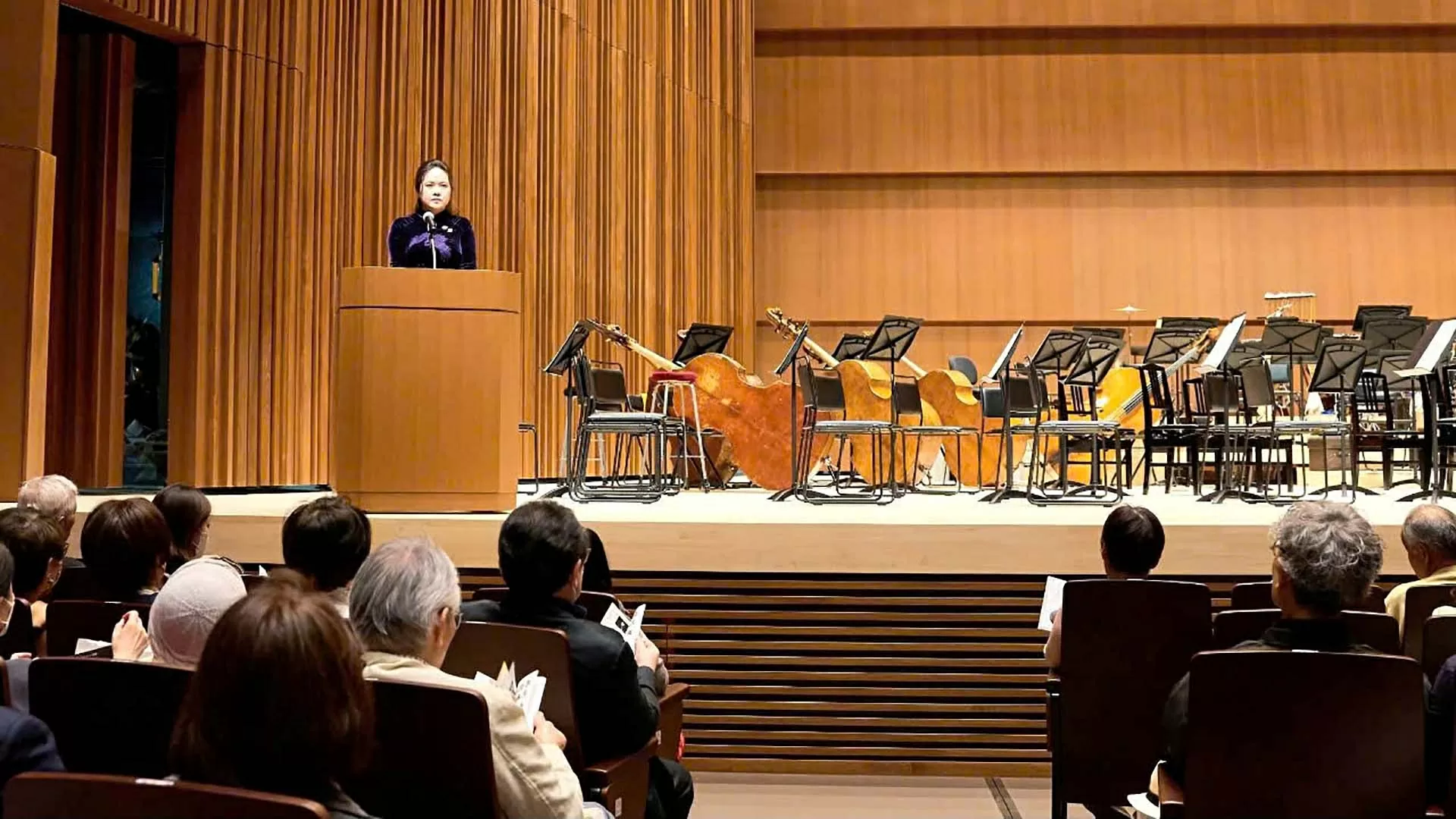 Hòa nhạc giao hưởng hữu nghị Việt Nam-Nhật Bản nhân dịp kỷ niệm 50 năm Ngày Giải phóng miền Nam, thống nhất đất nước Hòa nhạc giao hưởng hữu nghị Việt Nam-Nhật Bản nhân dịp kỷ niệm 50 năm Ngày Giải phóng miền Nam, thống nhất đất nước