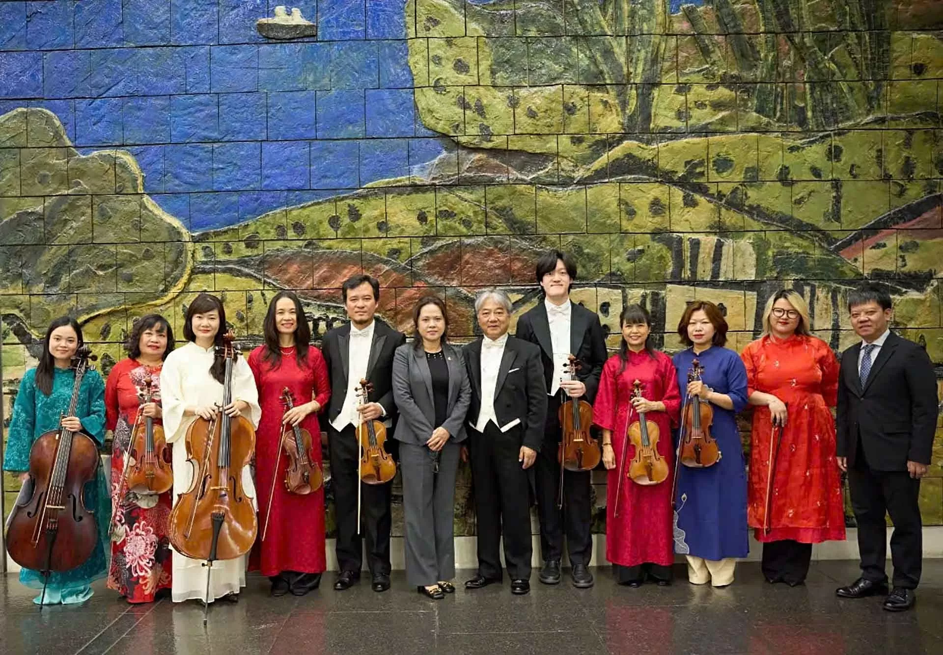 Hòa nhạc giao hưởng hữu nghị Việt Nam-Nhật Bản nhân dịp kỷ niệm 50 năm Ngày Giải phóng miền Nam, thống nhất đất nước