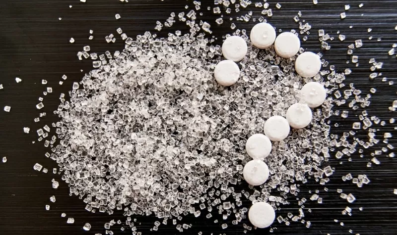 Theo nghiên cứu mới được công bố trên tạp chí Nature Metabolism, những người sử dụng chất thay thế đường để giảm cân hoặc kiểm soát cân nặng có thể khiến vấn đề trở nên tồi tệ hơn.