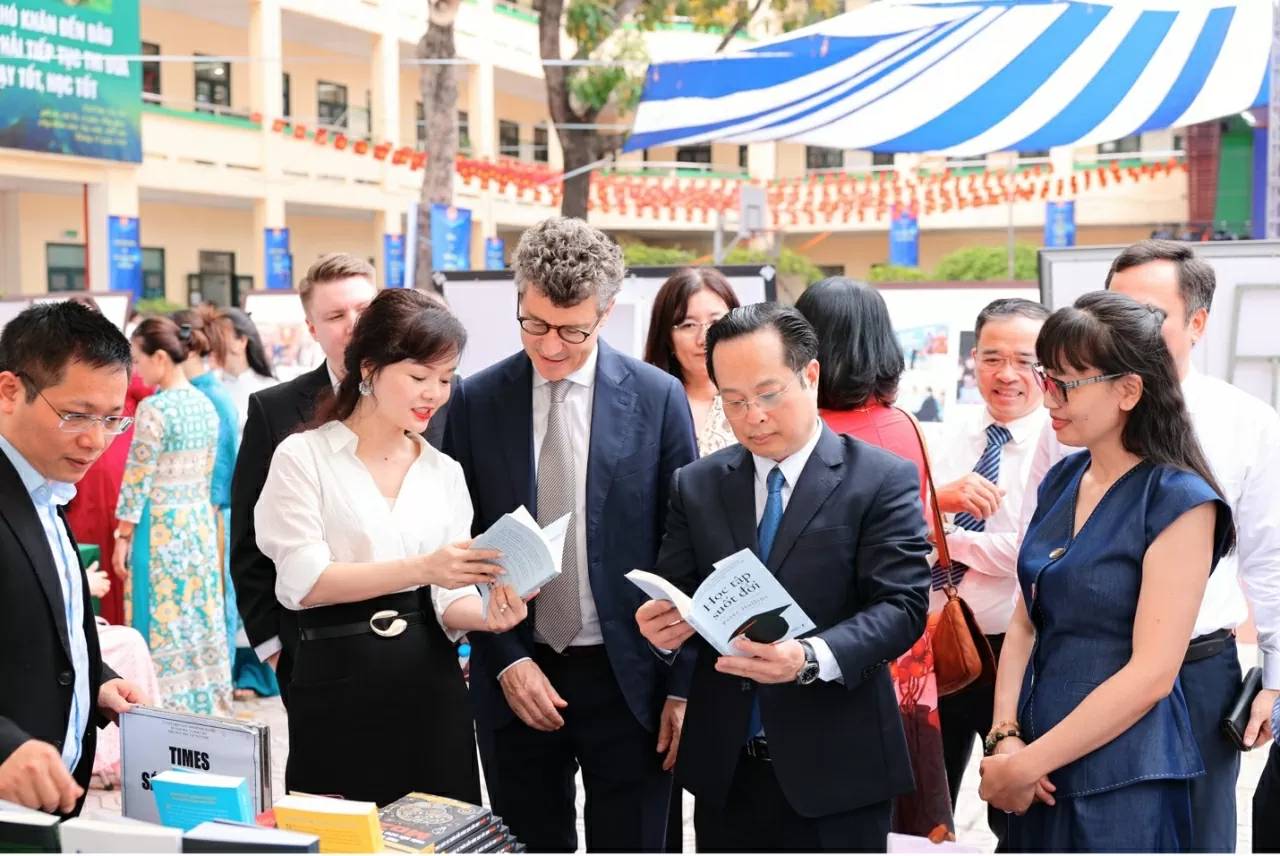 Hà Nội tổ chức Diễn đàn học tập suốt đời, hướng tới gia nhập Mạng lưới Thành phố học tập toàn cầu của UNESCO Hà Nội tổ chức Diễn đàn học tập suốt đời, hướng tới gia nhập Mạng lưới Thành phố học tập toàn cầu của UNESCO