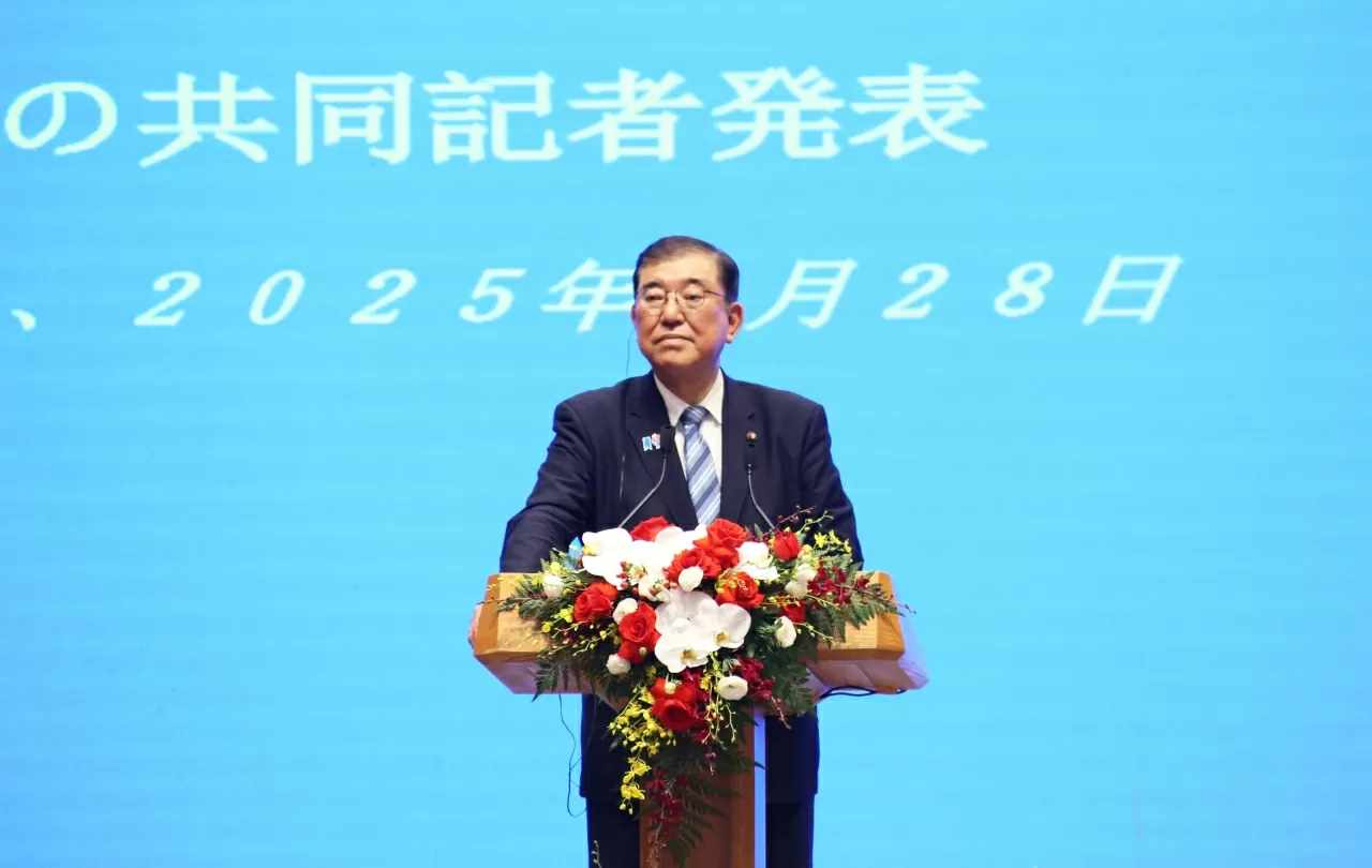 Thủ tướng Nhật Bản Ishiba Shigeru phát biểu tại buổi gặp gỡ báo chí. (Ảnh: Thành Long)