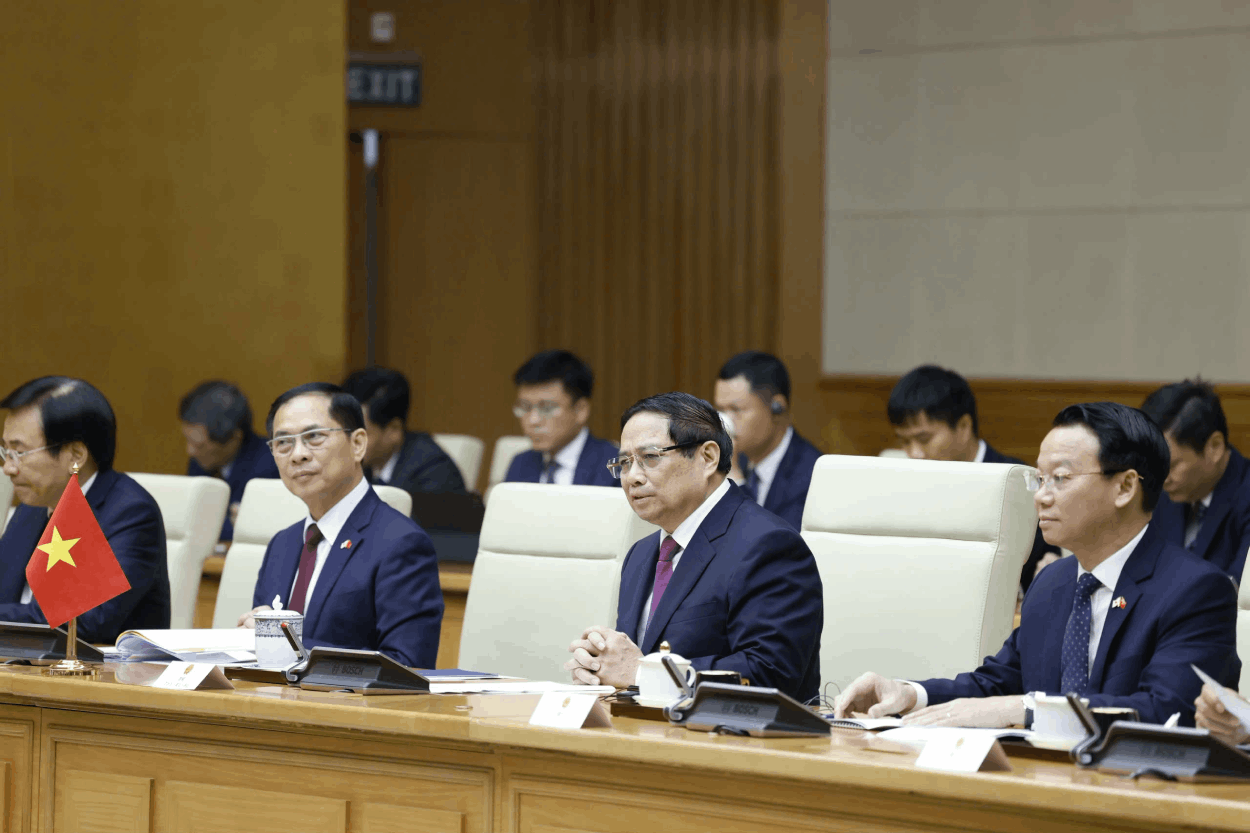 Thủ tướng Phạm Minh Chính đề nghị Nhật Bản tiếp tục hỗ trợ Việt Nam đào tạo nguồn nhân lực chất lượng cao