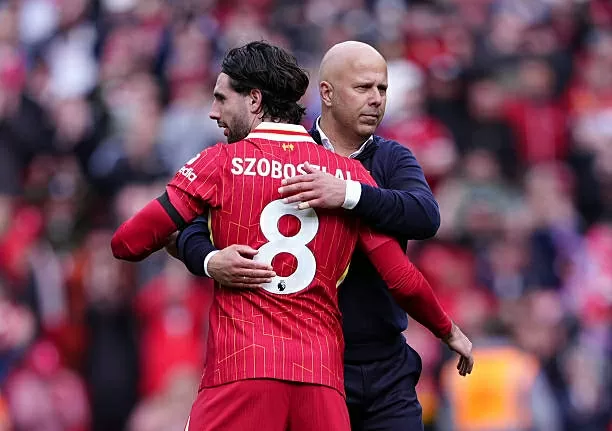 Vô địch Ngoại hạng Anh, HLV Slot và tiền vệ Szoboszlai đi vào lịch sử