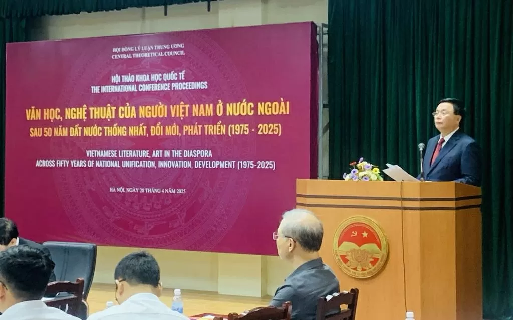 Kỳ vọng về bước phát triển mới trong lĩnh vực văn học, nghệ thuật của người Việt Nam ở nước ngoài