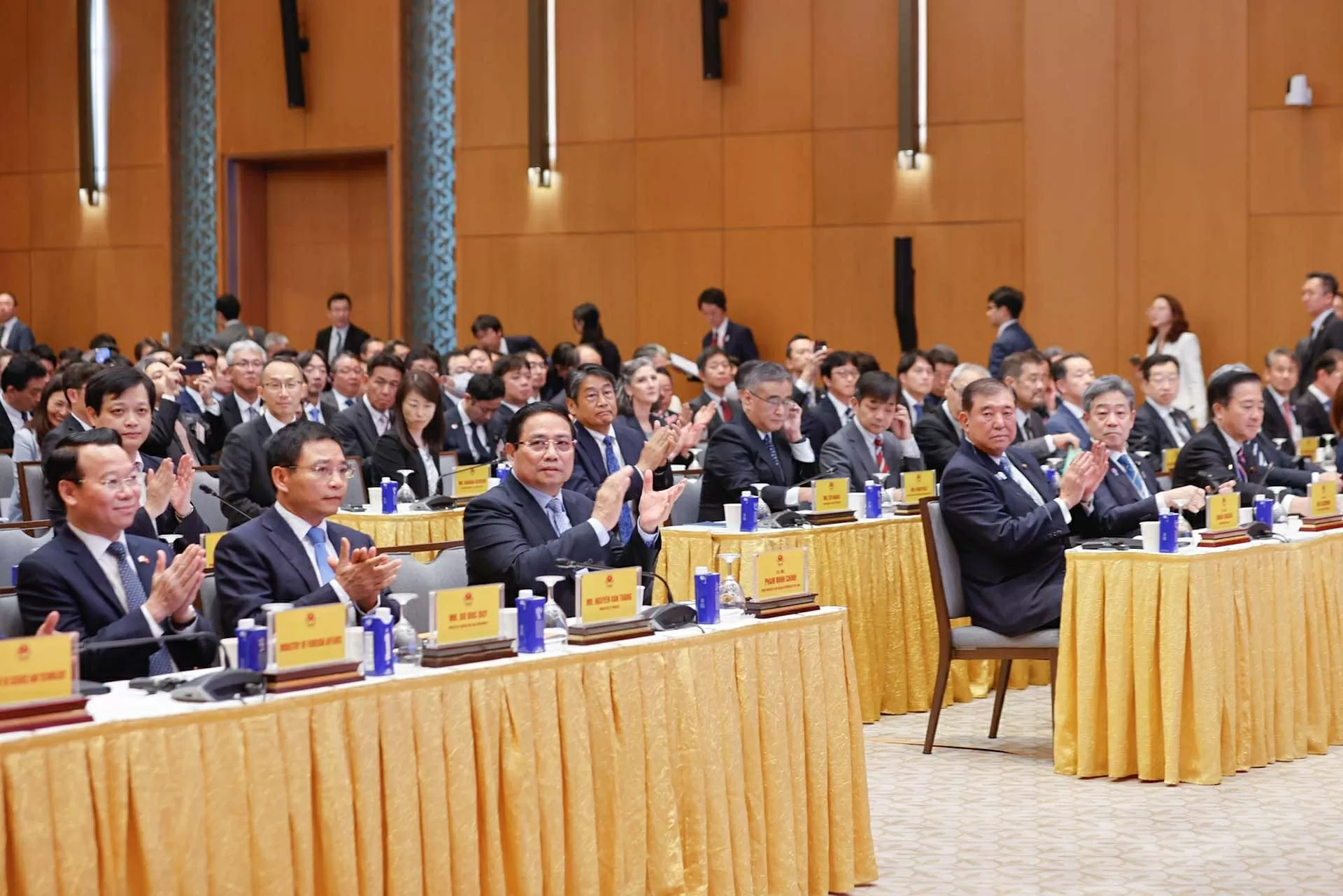 Việt Nam-Nhật Bản đẩy mạnh hợp tác trong các ngành công nghiệp chiến lược, công nghệ cao, chuyển đổi xanh và bán dẫn Việt Nam-Nhật Bản đẩy mạnh hợp tác trong các ngành công nghiệp chiến lược, công nghệ cao, chuyển đổi xanh và bán dẫn