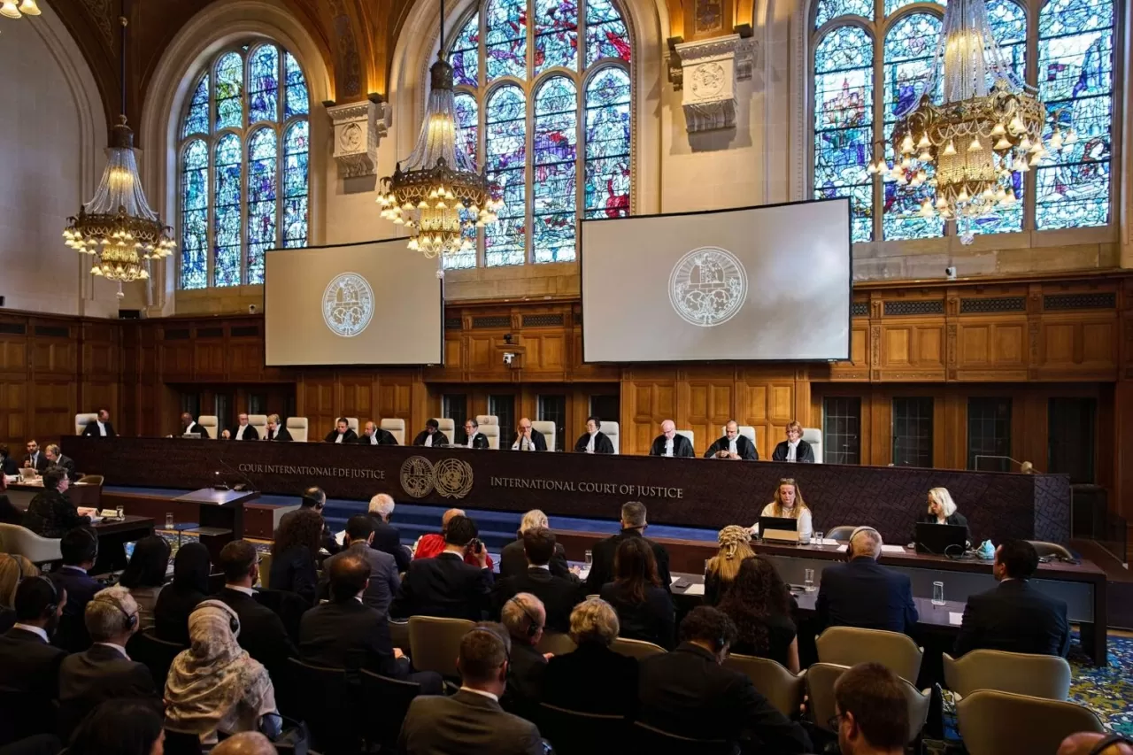 Tòa án Công lý Quốc tế bắt đầu phiên điều trần về yêu cầu của Liên Hợp Quốc đưa ra ý kiến tư vấn liên quan đến nghĩa vụ của Israel trong việc cho phép viện trợ nhân đạo vào Gaza và Bờ Tây, tại The Hague, Hà Lan, ngày thứ Hai, 28/4/2025. (Nguồn: Abc News)