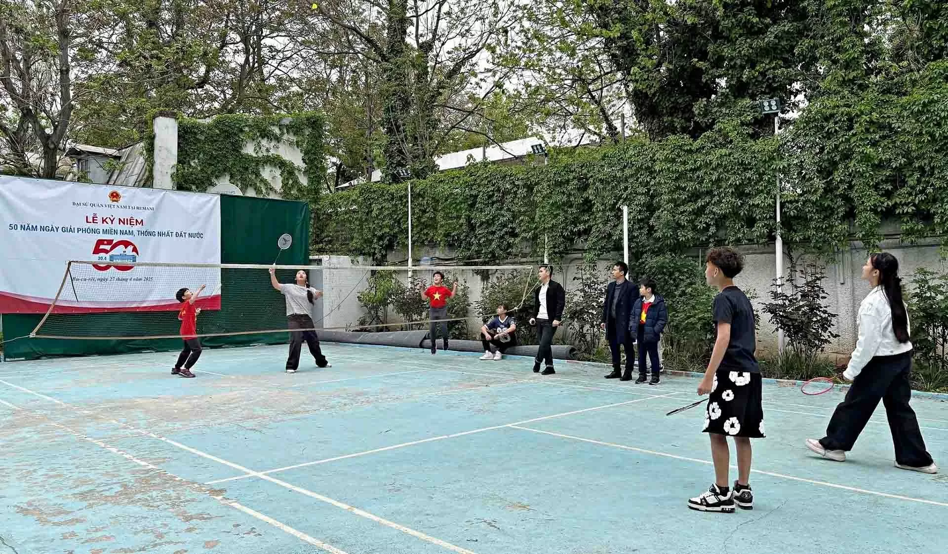 Kỷ niệm 50 năm Ngày Giải phóng miền Nam, thống nhất đất nước tại Romania