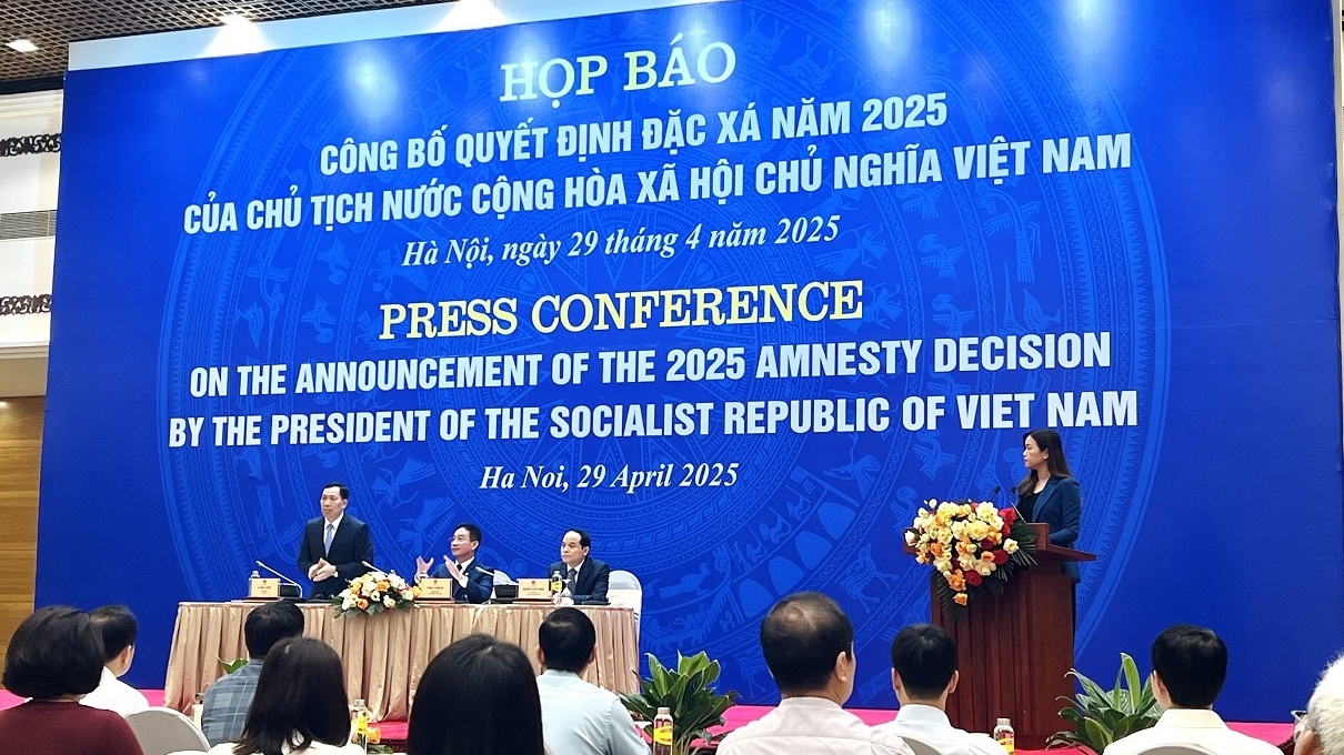 quyet dinh dac xa nam 2025 cua chu tich nuoc the hien truyen thong nhan dao cua dan toc viet nam