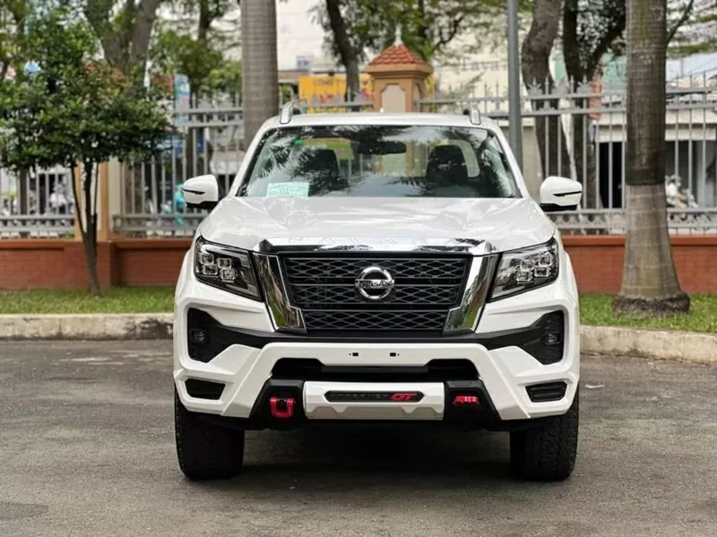 Nissan Navara bản VL 4WD hiện được chào bán với giá 846 triệu đồng Nissan Navara bản VL 4WD hiện được chào bán với giá 846 triệu đồng
