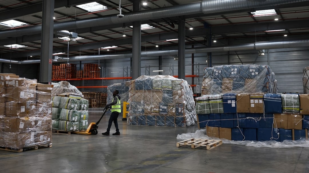 hang thuong mai dien tu gia re vao eu co ke hoach bi ap thue phap rot rao rut ngan thoi han