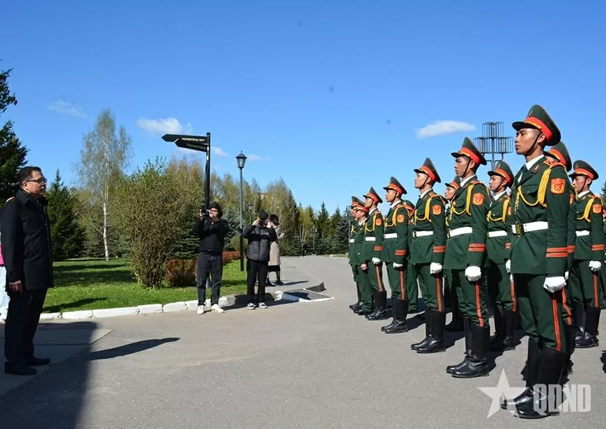 Đại sứ Việt Nam tại Nga thăm động viên Đoàn Quân đội nhân dân Việt Nam tham gia Lễ duyệt binh tại Quảng trường Đỏ
