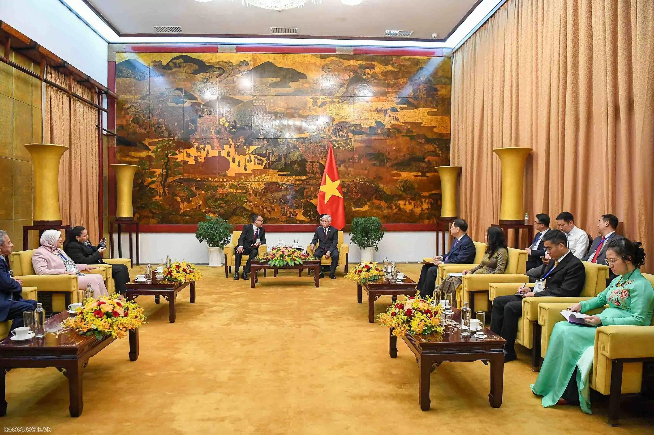 Chủ tịch Ủy ban Trung ương Mặt trận Tổ quốc Việt Nam tiếp đoàn Đảng Mặt trận Giải phóng Dân tộc (FLN) Algeria