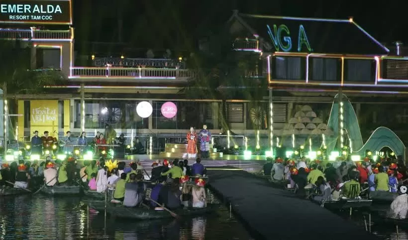 'Gấm vóc Hoa Lư' – tái hiện cổ phục Việt trong không gian di sản