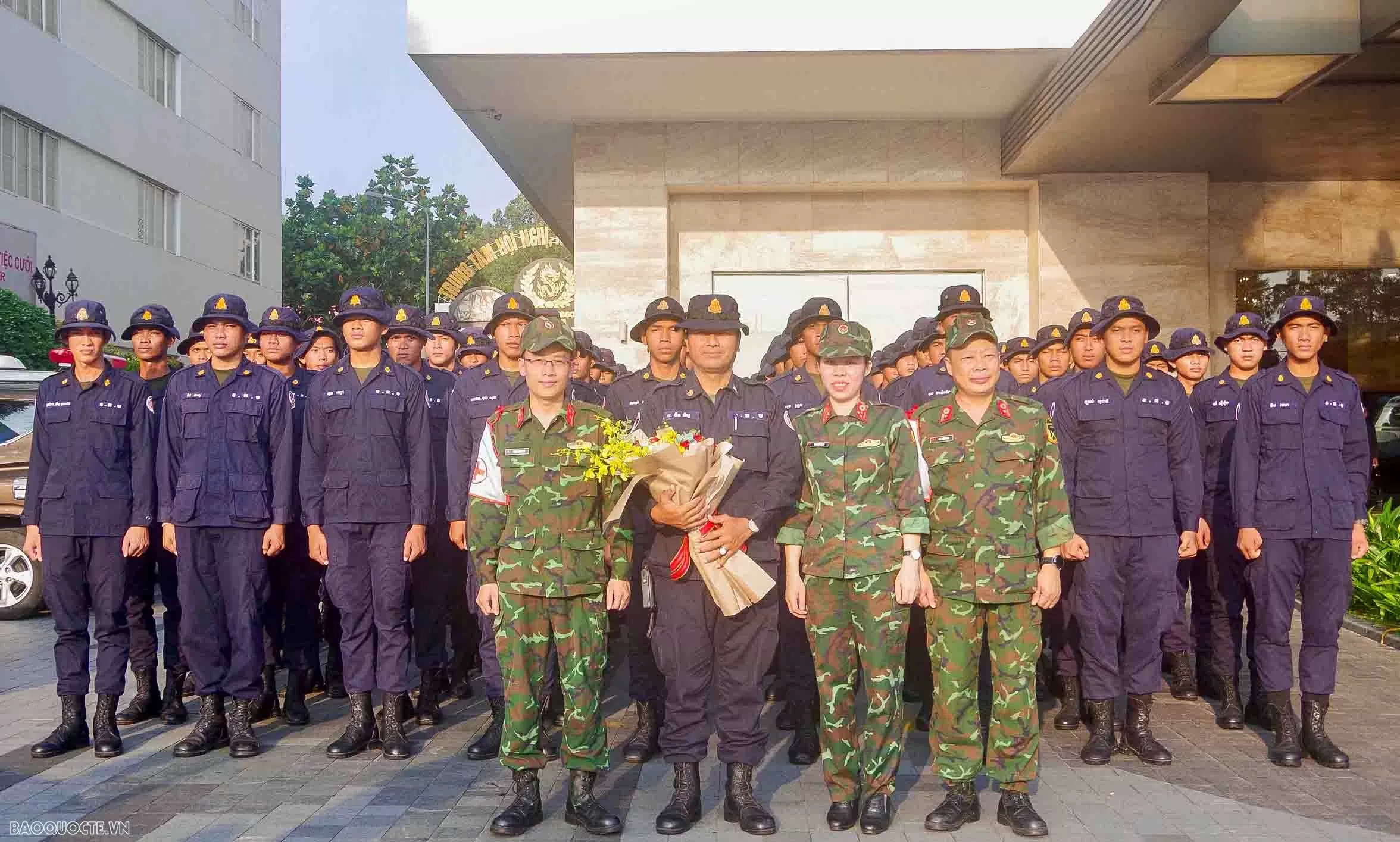 Việt Nam tiễn các đoàn Quân đội Trung Quốc, Lào, Campuchia hoàn thành nhiệm vụ diễu binh về nước