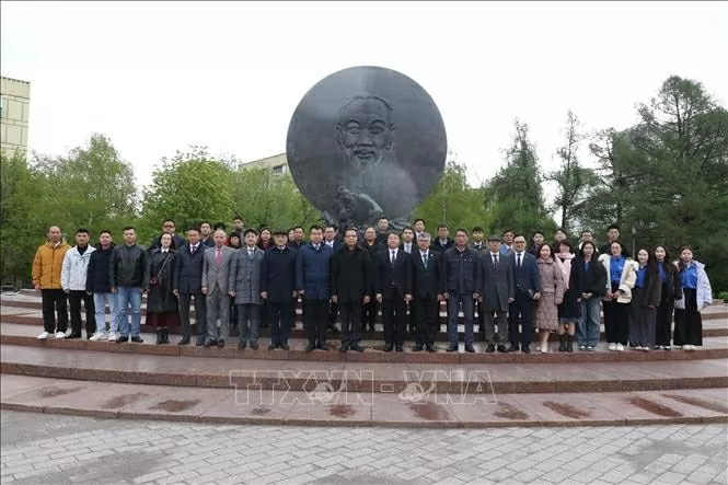 Các hoạt động kỷ niệm ngày Thống nhất đất nước trọng thể và xúc động tại Liên bang Nga