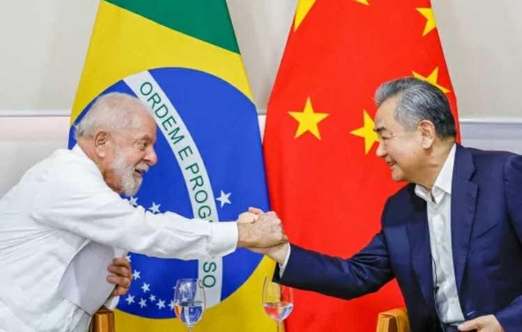 Tổng thống Brazil: Trung Quốc là lựa chọn đúng đắn và là hình mẫu cho hợp tác Nam-Nam Tổng thống Brazil: Trung Quốc là lựa chọn đúng đắn và là hình mẫu cho hợp tác Nam-Nam