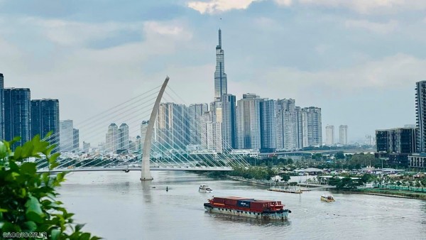 Bài 4- Giang sơn tinh gọn, Việt Nam cất cánh!