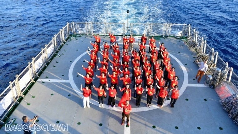 Về với Trường Sa: Hành trình đặc biệt nối trái tim hàng triệu kiều bào khắp thế giới với biển đảo quê hương