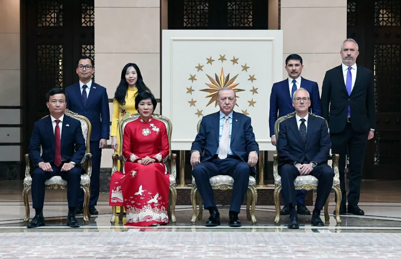 Đại sứ Đặng Thị Thu Hà trình Quốc thư lên Tổng thống Recep Tayyip Erdoğan