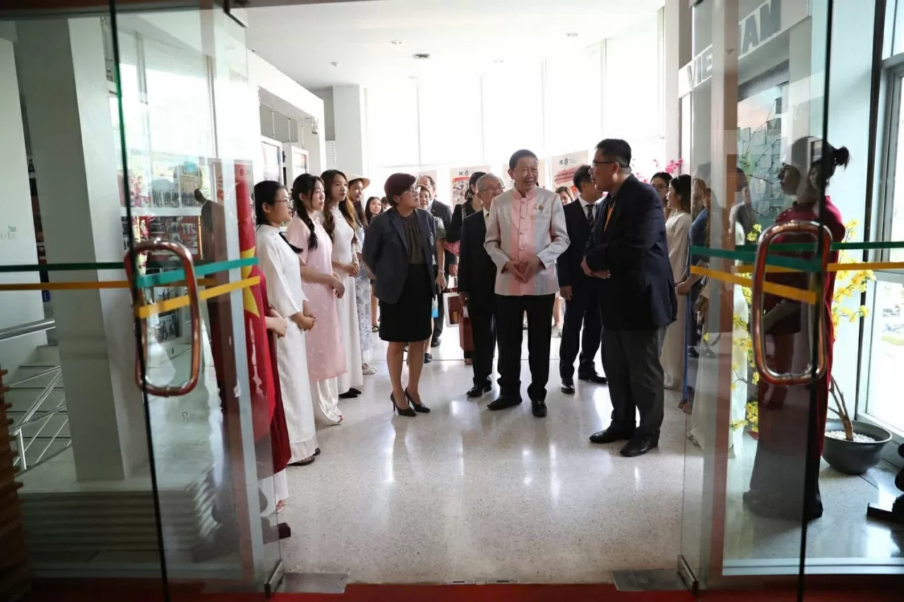 Lễ ký kết hợp tác với Hội hữu nghị Thái Lan - Việt Nam Lễ ký kết hợp tác với Hội hữu nghị Thái Lan - Việt Nam