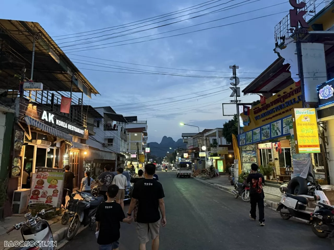 Vang Vieng (Lào): Bức tranh đồng quê sống động của đất nước triệu voi Vang Vieng (Lào): Bức tranh đồng quê sống động của đất nước triệu voi