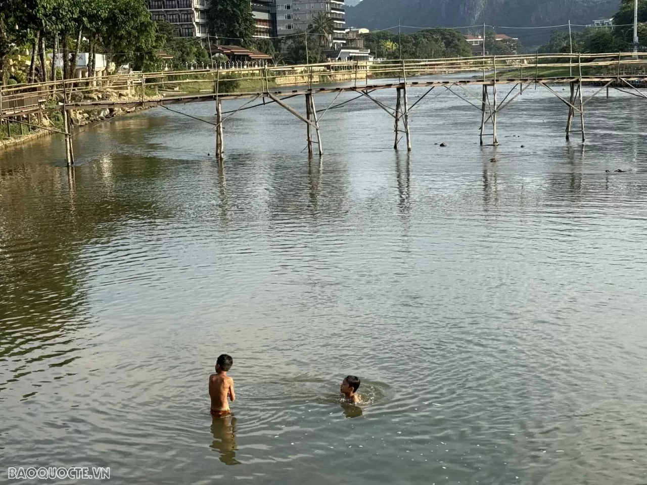 Vang Vieng (Lào): Bức tranh đồng quê sống động của đất nước triệu voi Vang Vieng (Lào): Bức tranh đồng quê sống động của đất nước triệu voi
