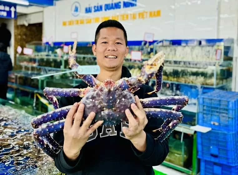 Từ chàng trai lơ xe trong chợ cá đến ông chủ hệ thống hải sản nức tiếng miền Bắc