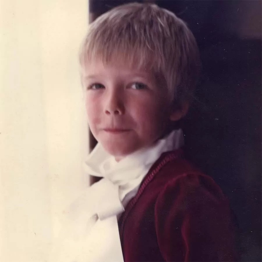 Becks khoe loạt ảnh ngày thơ ấu nhân dịp sinh nhật tuổi 50 Becks khoe loạt ảnh ngày thơ ấu nhân dịp sinh nhật tuổi 50