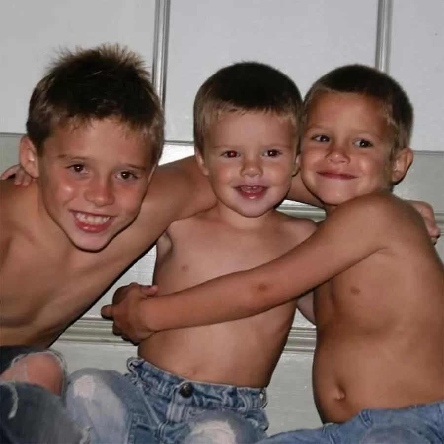 Becks khoe loạt ảnh ngày thơ ấu nhân dịp sinh nhật tuổi 50