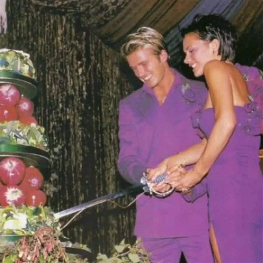 Becks khoe loạt ảnh ngày thơ ấu nhân dịp sinh nhật tuổi 50