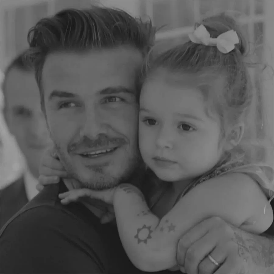 Becks khoe loạt ảnh ngày thơ ấu nhân dịp sinh nhật tuổi 50