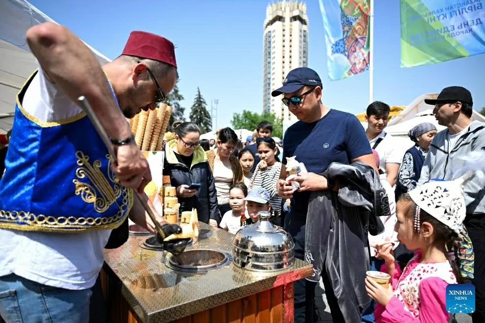 Kazakhstan kỷ niệm Ngày đoàn kết dân tộc: Một quốc gia, nhiều nền văn hóa Kazakhstan kỷ niệm Ngày đoàn kết dân tộc: Một quốc gia, nhiều nền văn hóa