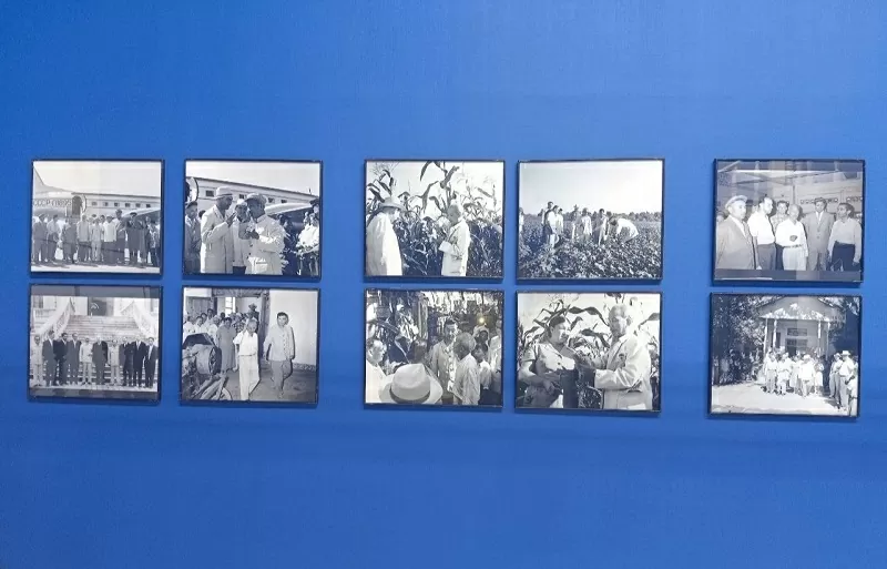 Triển lãm ảnh ‘Tình hữu nghị son sắt giữa Uzbekistan và Việt Nam’ Triển lãm ảnh ‘Tình hữu nghị son sắt giữa Uzbekistan và Việt Nam’