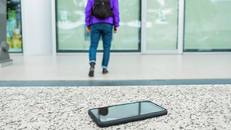 Khóa máy, xóa dữ liệu từ xa, đổi mật khẩu... là những điều bạn cần làm ngay nếu mất điện thoại Khóa máy, xóa dữ liệu từ xa, đổi mật khẩu... là những điều bạn cần làm ngay nếu mất điện thoại