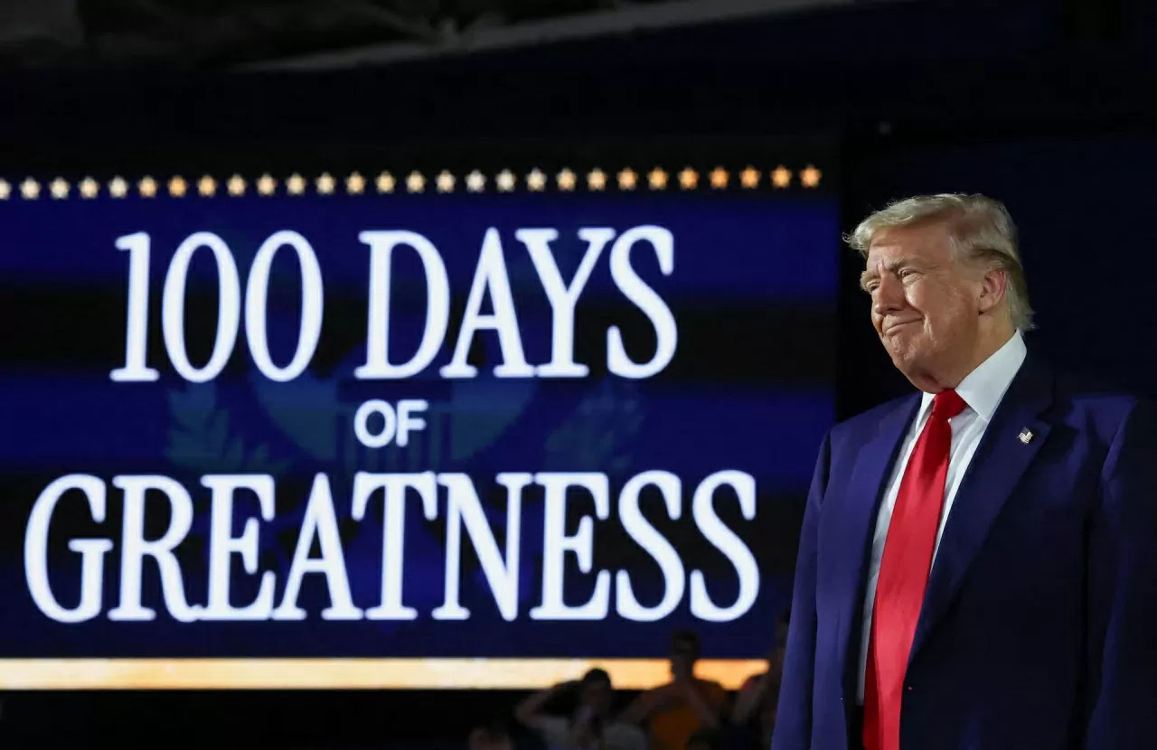 Tổng thống Hoa Kỳ Donald Trump tổ chức một cuộc vận động nhằm đánh dấu 100 ngày đầu tiên nhậm chức, tại Cao đẳng Cộng đồng Macomb ở Warren, bang Michigan, ngày 29 tháng 4. (Nguồn: Reuters)