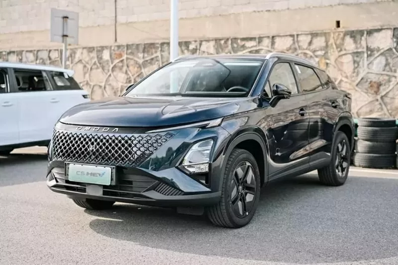 Xe hybrid Omoda C5 HEV